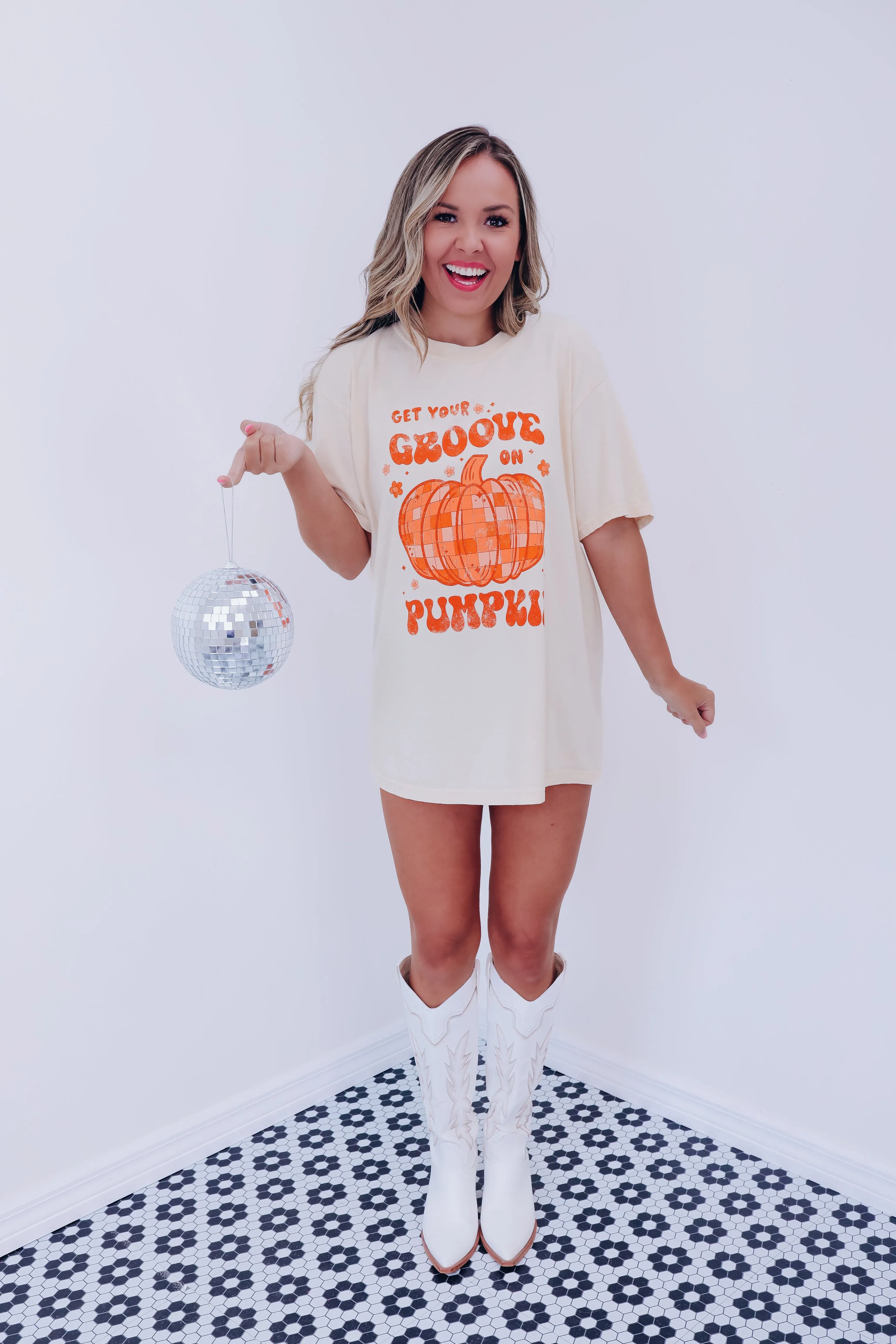 Get Your Groove On Pumpkin Graphic Tee - Ivory