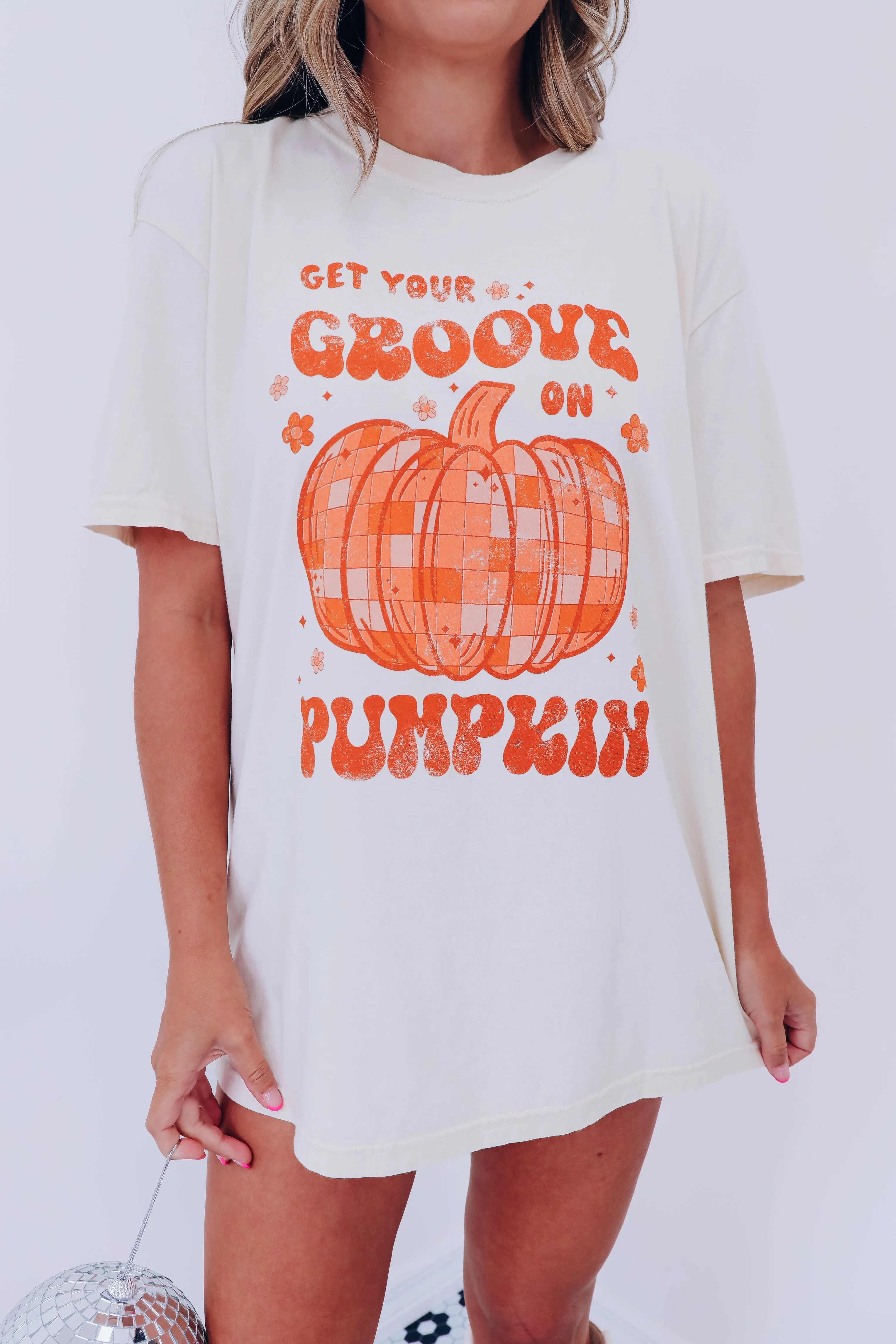 Get Your Groove On Pumpkin Graphic Tee - Ivory