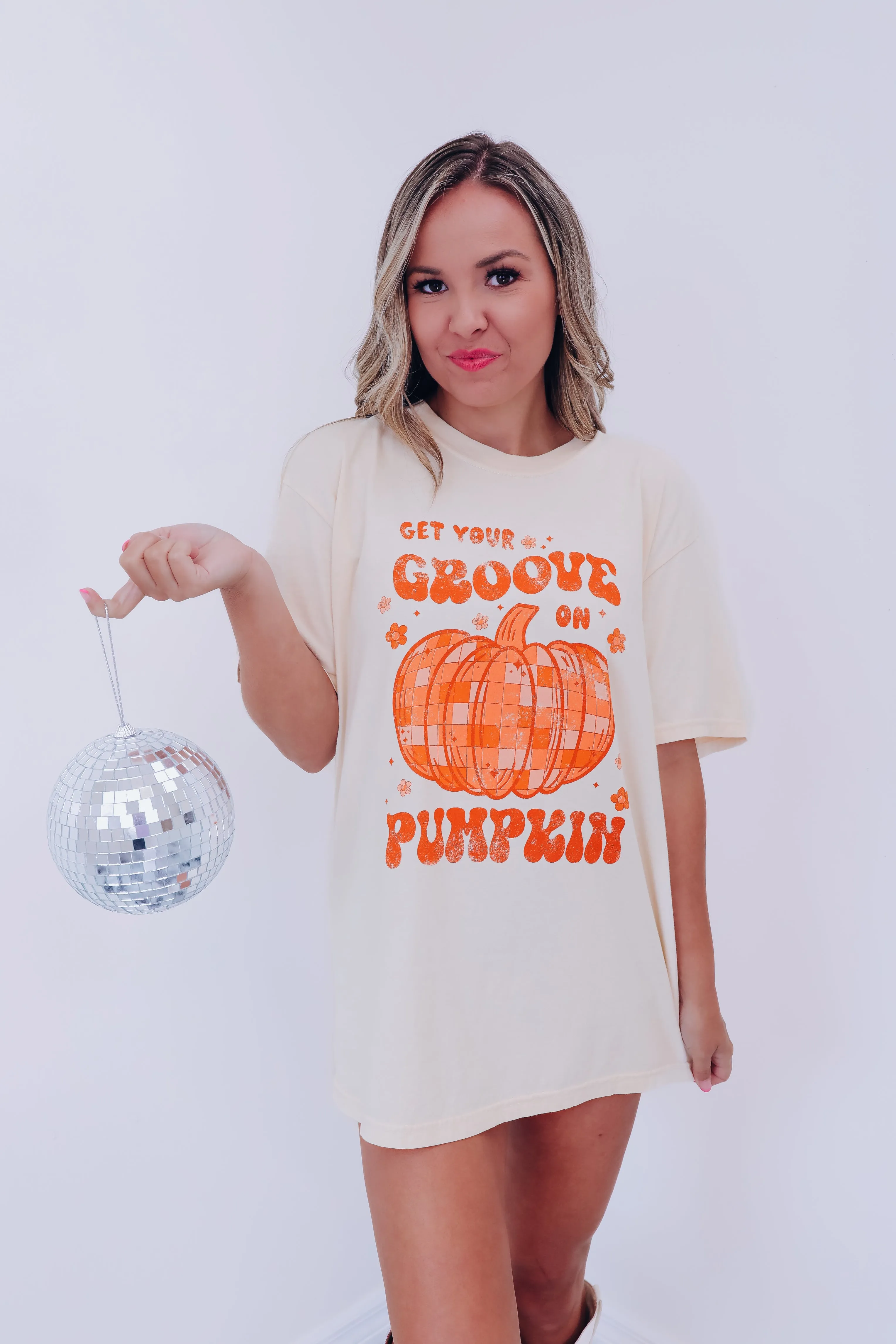 Get Your Groove On Pumpkin Graphic Tee - Ivory