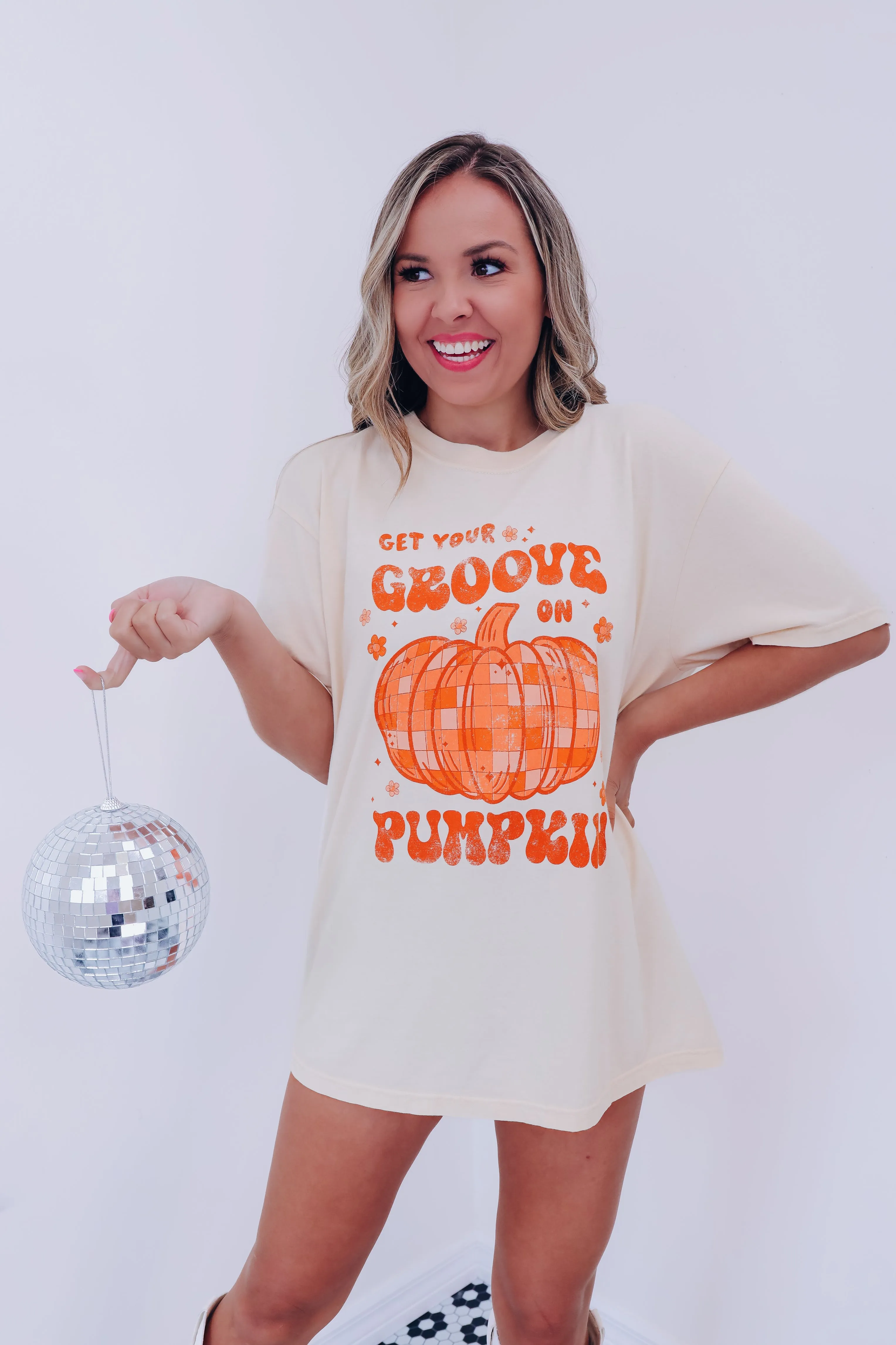 Get Your Groove On Pumpkin Graphic Tee - Ivory