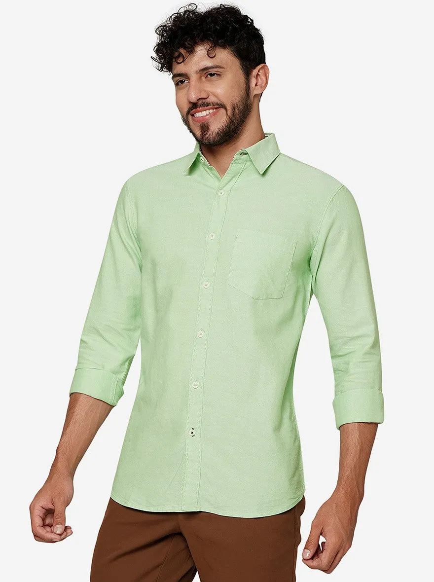 Light Green Solid Slim Fit Casual Shirt | JadeBlue